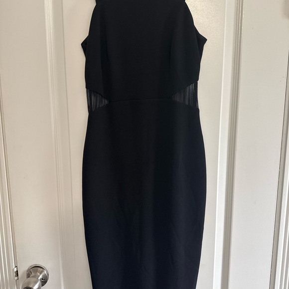 Chic Black Midi Dress - Picture 8 of 10